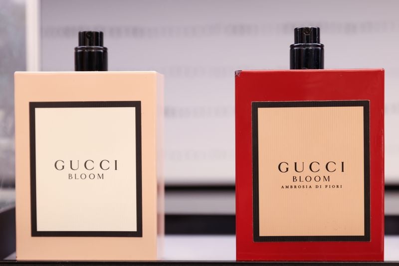 Image for Coty forecasts fall in quarterly sales, to raise premium fragrance prices