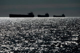 Image for Estonia says detaining Russia's tankers in Baltic Sea is too risky