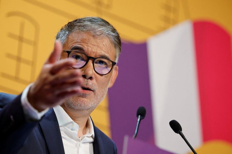 Image for France's Macron tasks his outgoing PM with holding last-ditch talks to end crisis