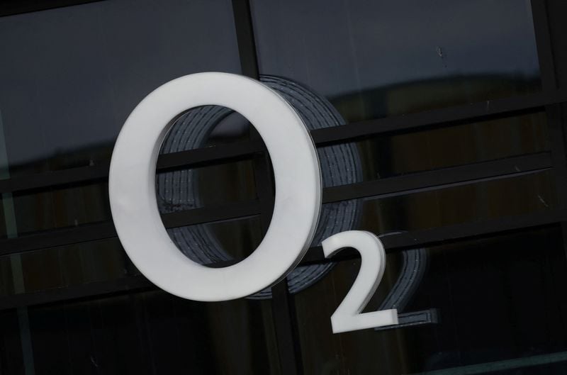 Image for UK's O2 launches Europe's first smartphone satellite service