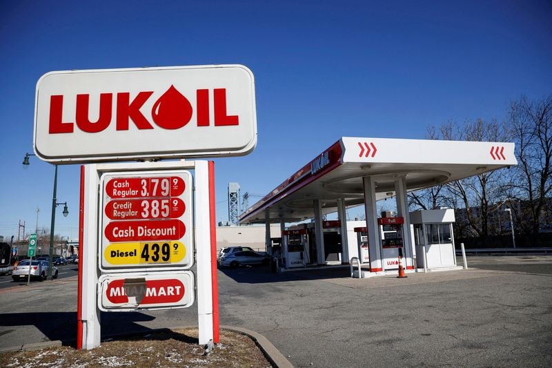Image for US extends waiver for Lukoil gas stations outside of Russia