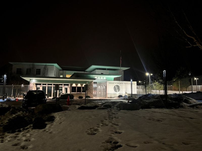 Image for Norway police search for suspect after U.S. embassy blast