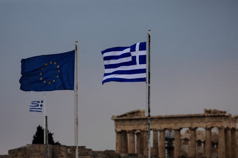 Greece Faces Loans Challenge After Bank Crisis Recovery, ECB Blog Says