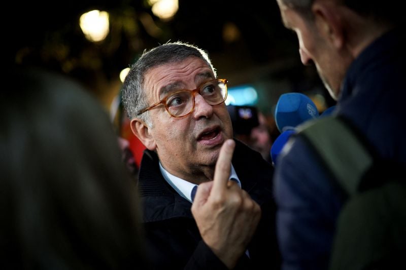 Image for Portugal presidential race wide open with far-right just ahead, rare runoff vote is likely