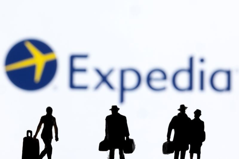 Image for Expedia misses quarterly revenue estimates amid weak US travel demand; shares down