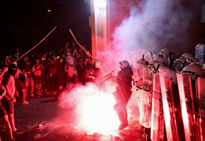 Image for Serbian police use teargas to disperse anti-government protesters