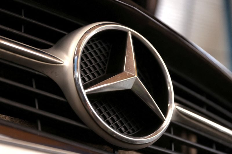 Image for Mercedes-Benz' pension trust sells Nissan holding for $324 million, source says