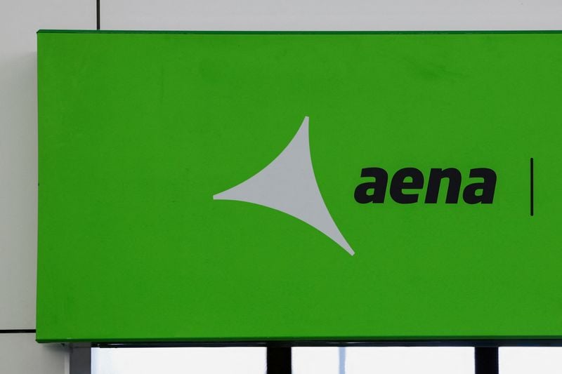 Image for Aena to buy majority stake in UK airports holding for $360 million