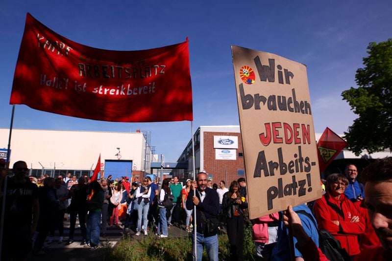 Image for Ford agrees voluntary redundancies for troubled e-car site in Cologne