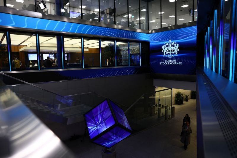 Image for UK's FTSE 100 rises on energy, banks boost as investors await BoE decision 