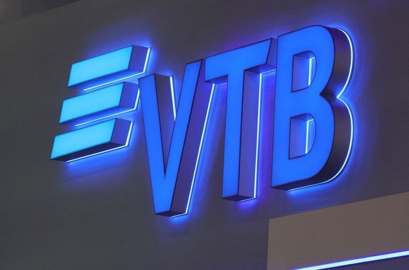 Image for Russia's VTB Bank net profit falls year/year in January-August
