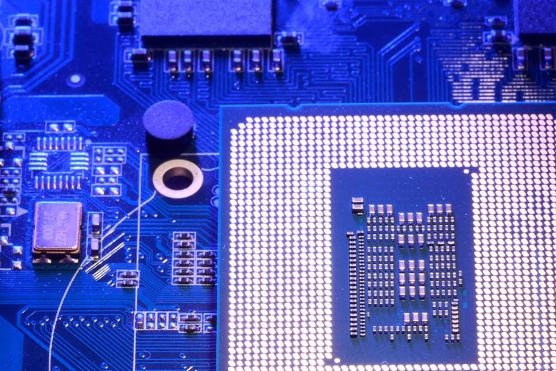 Image for Dutch chipmaker notifies Japanese auto parts makers of possible supply disruption