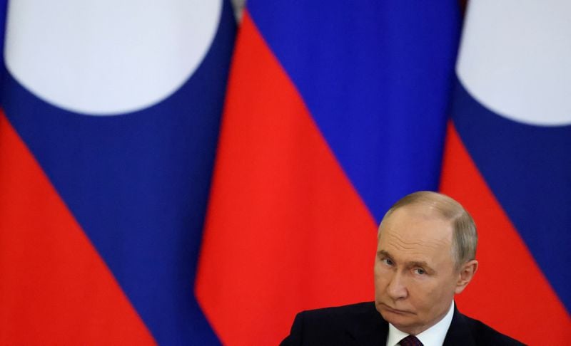 Image for Putin, facing Trump deadline, signals no change in Russia's stance on Ukraine