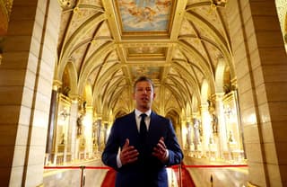 Image for Hungary's Magyar renews call for president, top judges to resign