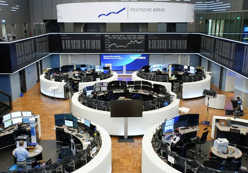 Image for European shares mark best week since April on boost from banks, healthcare