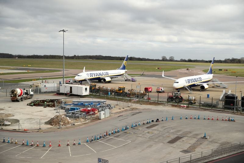 Image for Ryanair CEO says airline on track to recover last year's 7% fare decline
