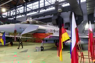 Image for Merz questions German need for future manned fighter jet amid FCAS trouble