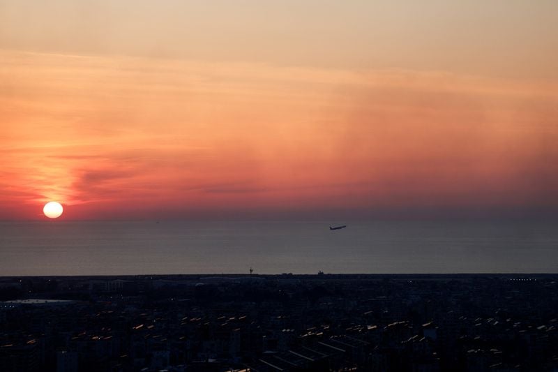 Image for As war spreads, airline pilots contend with drones, missiles - and stress