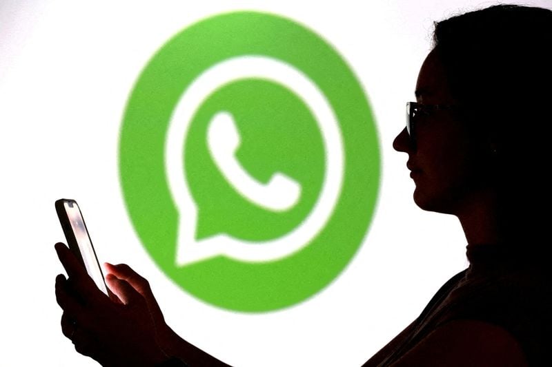 Image for Russia fully blocks WhatsApp, talks up state-backed alternative