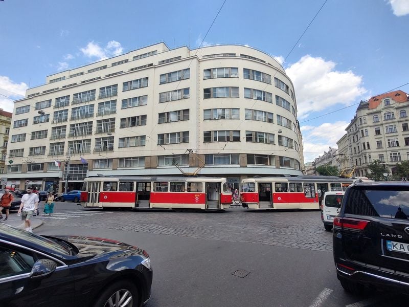 Image for Czech Republic hit by major power outage triggered by fallen cable