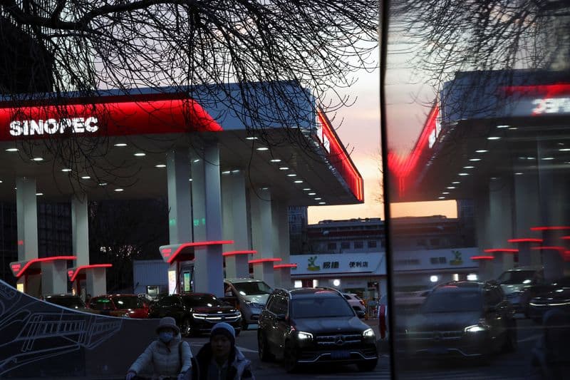 China Oil Majors Resume Seeking Russian Oil After a 4-month Halt, Sources Say