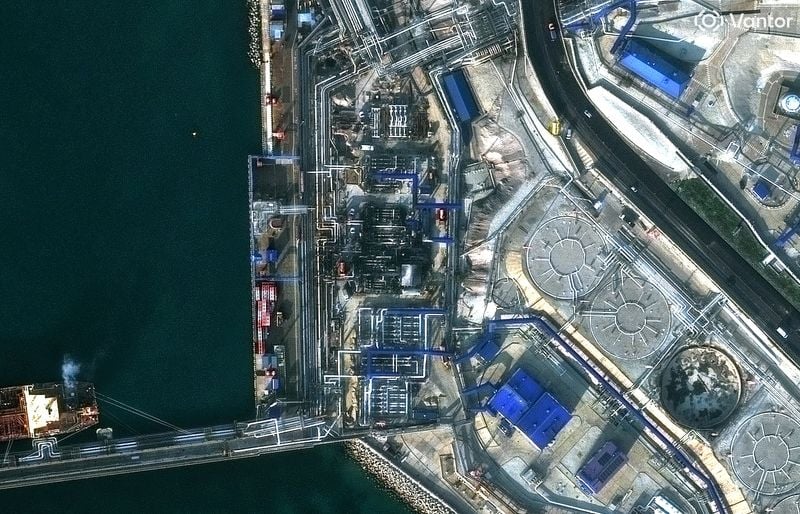 Image for Exclusive-Russia's Novorossiysk behind schedule on loadings due to jetty damage, sources say