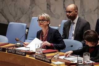 Image for UK sending rapid teams to help citizens leave Middle East