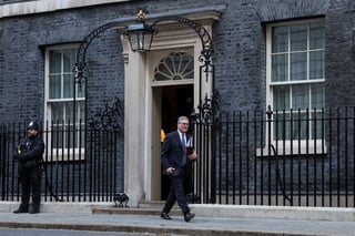 Image for UK's Starmer faces calls to resign as Mandelson row reignites