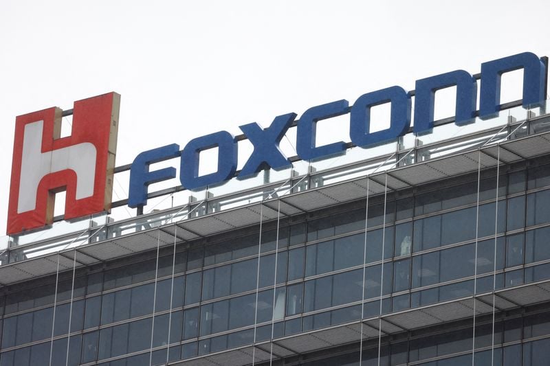 Image for Foxconn nears deal to supply electric buses to Mitsubishi Fuso, Nikkei reports