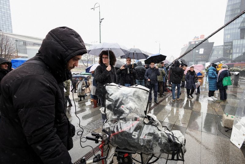 Image for Bosnia state TV halts programmes to protest over funding crisis