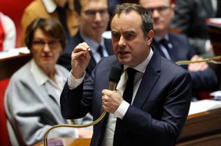 Image for Far-right files no-confidence motion against French PM over new energy law