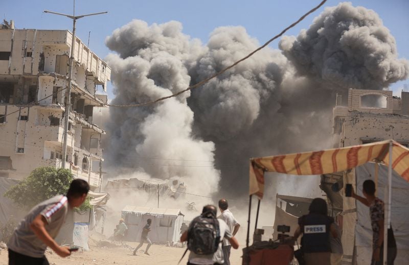 Image for Israel intensifies Gaza City bombing as Rubio arrives