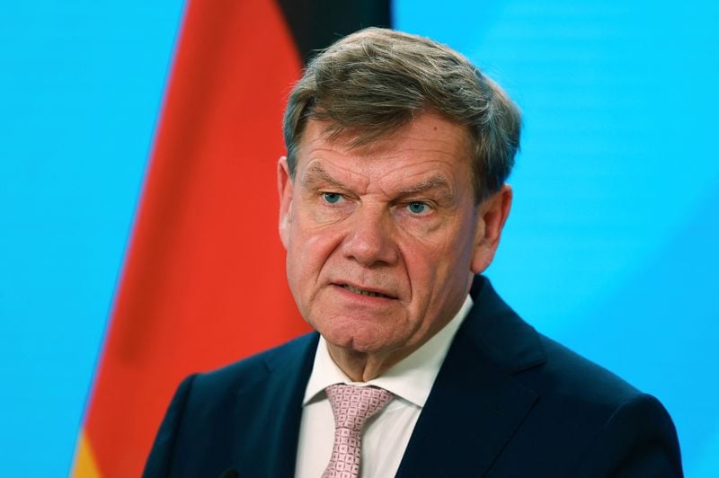 Image for Germany scraps funding for sea rescues of migrants