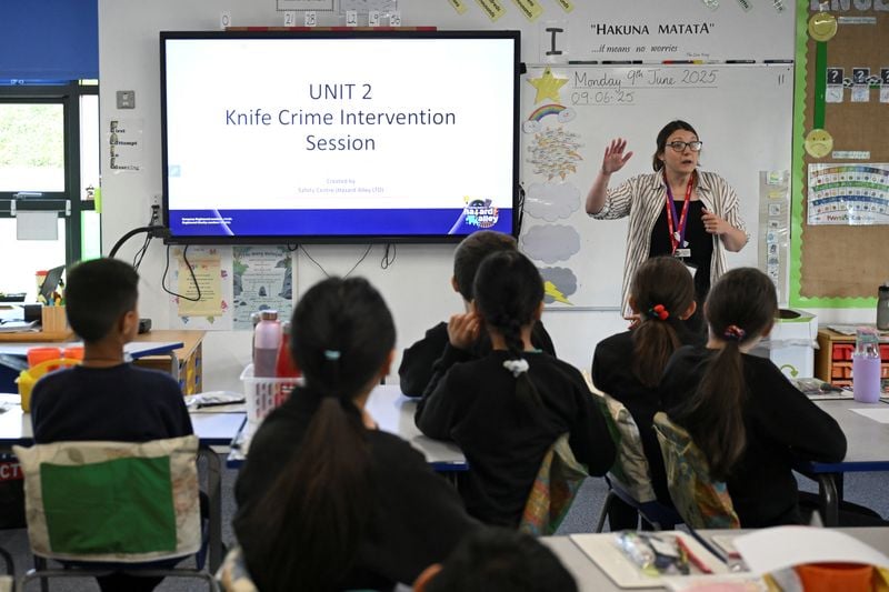 Image for Britain tries to tackle youth knife crime crisis