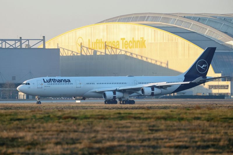 Image for Lufthansa group offers extra Asia flights due to high demand