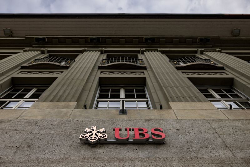 Image for UBS lowers 2026 S&P 500 target on Middle East conflict risks