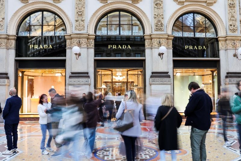 Image for Prada gets EU approval for Versace acquisition