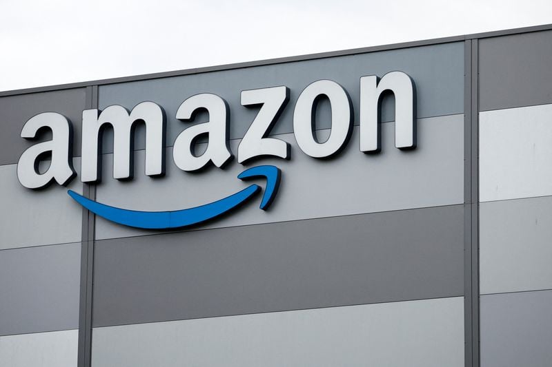 Image for Amazon's satellite internet licence faces legal challenge in France