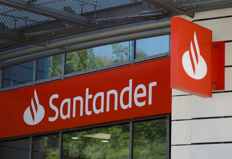Image for Santander beats third quarter forecasts on US growth