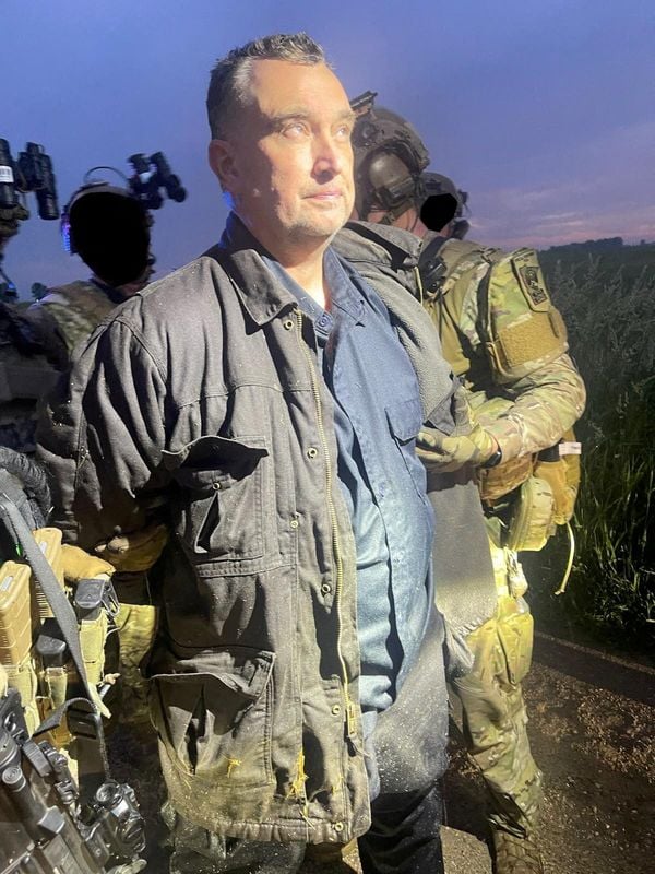 Image for US police arrest suspect Vance Boelter for Minnesota lawmakers' shooting