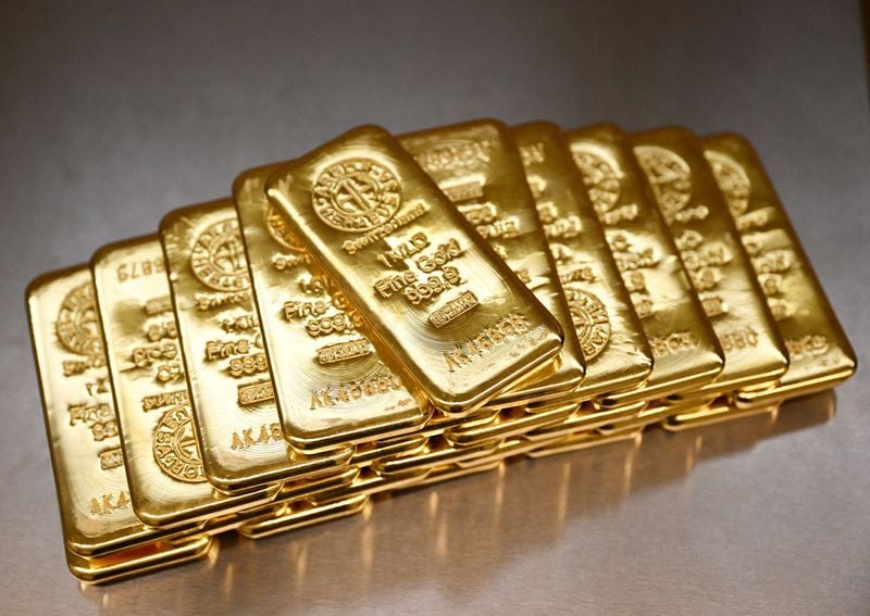 Image for Italy parliamentary panel approves 'people's' claim on central bank's gold