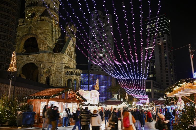 Image for Germany's Christmas markets grapple with soaring security costs