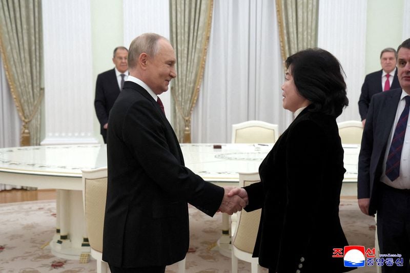 Image for Putin and North Korea's foreign minister discuss strengthening ties, KCNA says