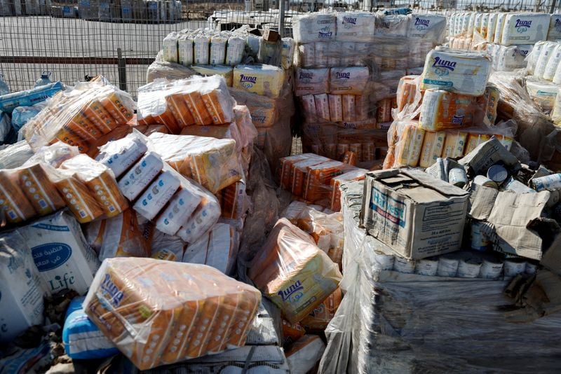 Image for Israel will let foreign countries drop aid into Gaza, Israel army radio says