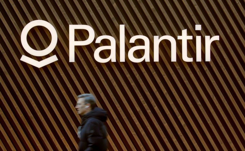 Image for Palantir's bull run stalls as Burry bets against the AI darling