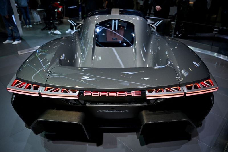 Image for Porsche scraps battery production plans at Cellforce unit