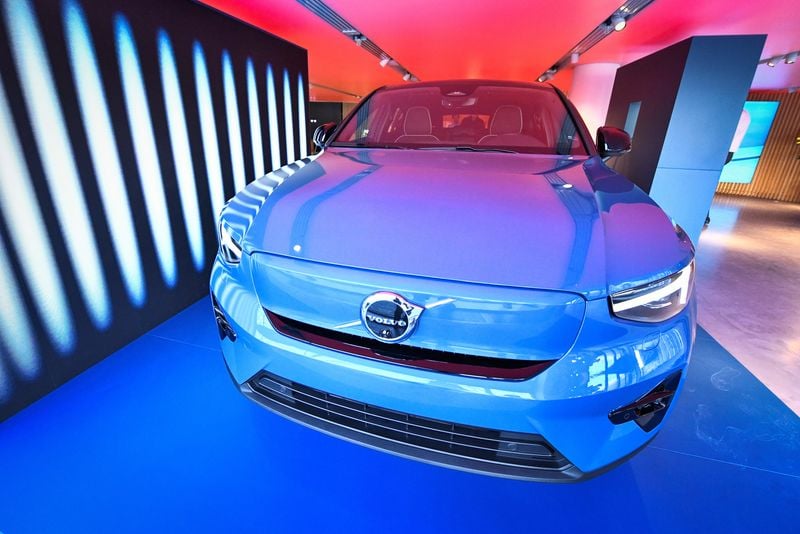 Image for Volvo Cars sales fall 14% in July