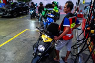 Image for Physical oil prices hit record highs near $150 a barrel as Hormuz crisis worsens