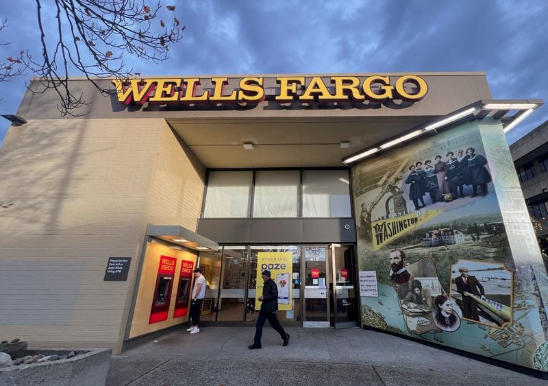 Image for Wells Fargo escapes Fed's asset cap after seven years, able to pursue growth