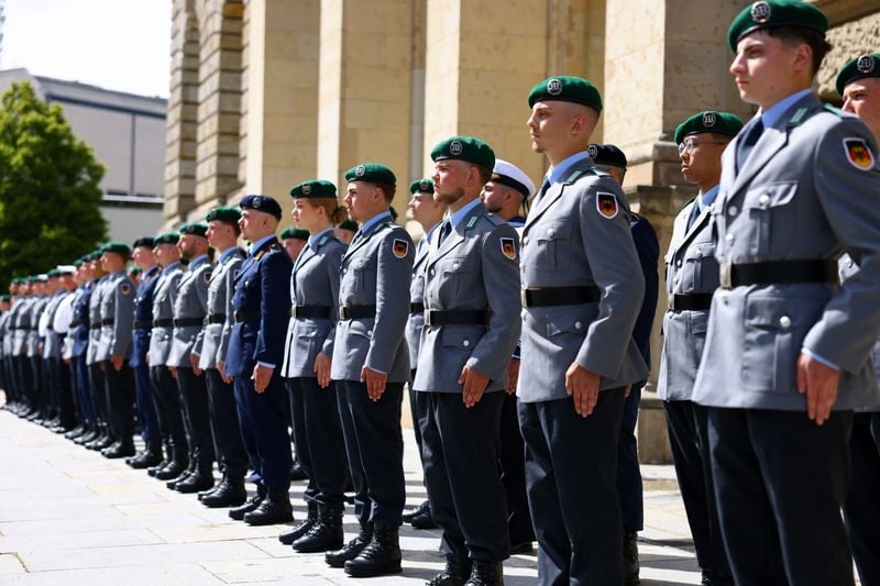 Image for Germany to hire 11,000 more military personnel this year, Bild reports